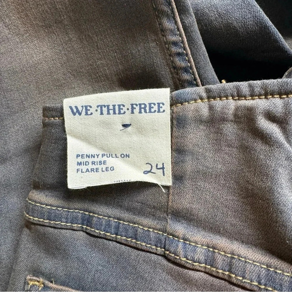 NWT Free People Penny Pull On Flare Jeans Mid Rise in Echo Back Alley Blue - Picture 6 of 16